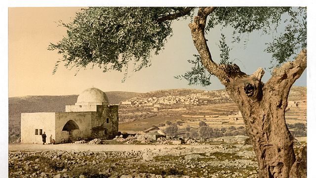 640px-Tomb_of_Rachel,_Jerusalem,_Holy_Land-LCCN2002725025