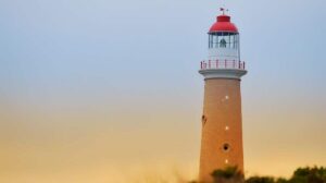 lighthouse-at-sunset-JVCTKYT-e1619601313243